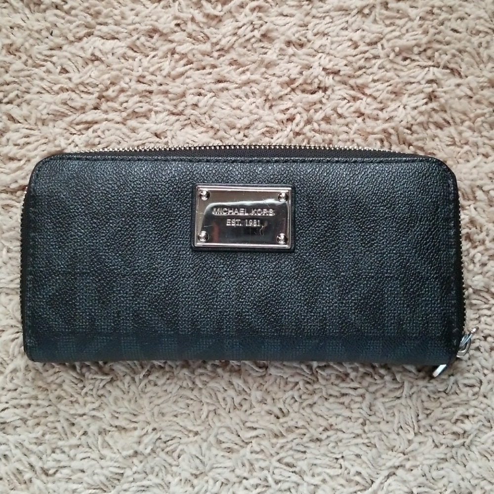 Mk Wallet